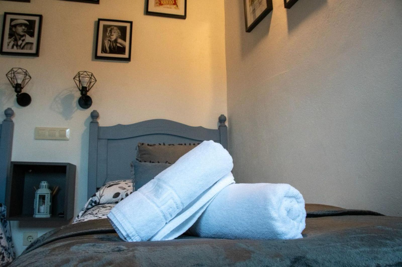 La Justa Casa Rural Candeleda Esterno foto